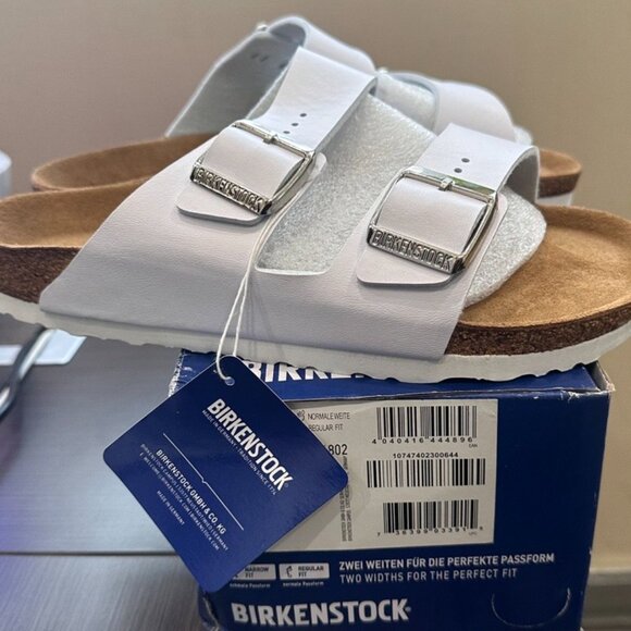 Birkenstock White Buckle Sandals - New with Tags - Picture 2 of 4